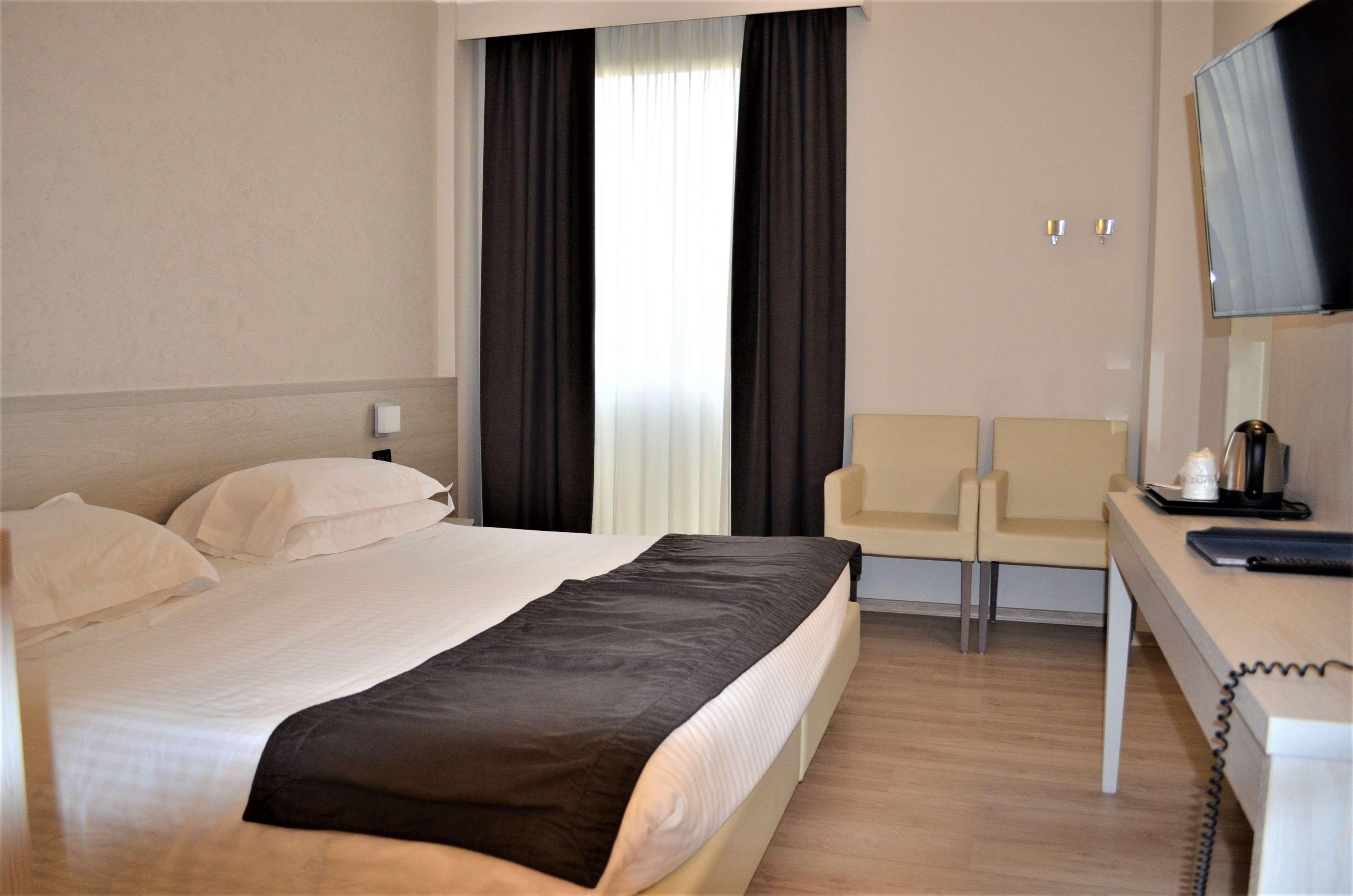 פיאצ'נצה Best Western Park Hotel מראה חיצוני תמונה