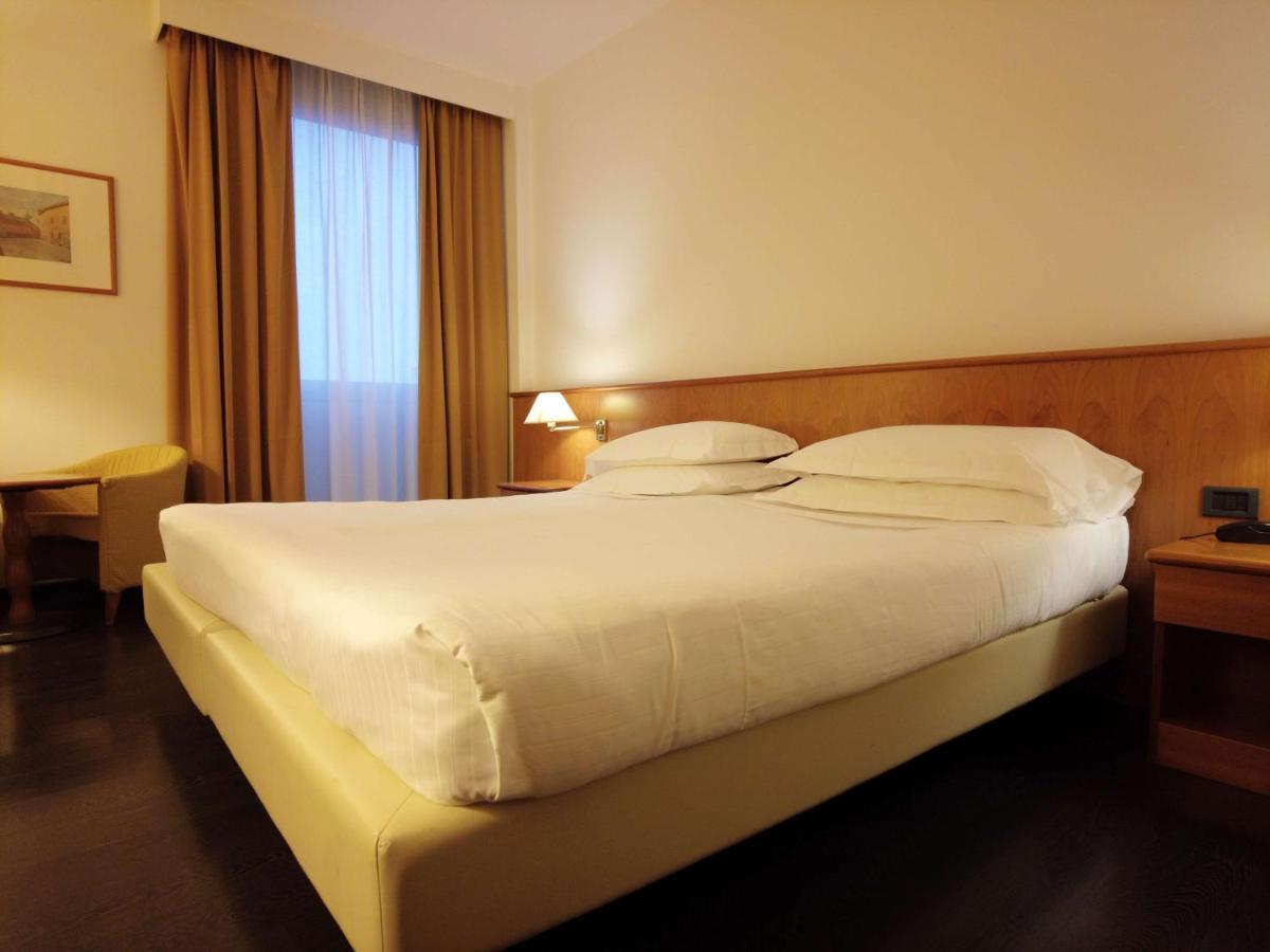 פיאצ'נצה Best Western Park Hotel מראה חיצוני תמונה