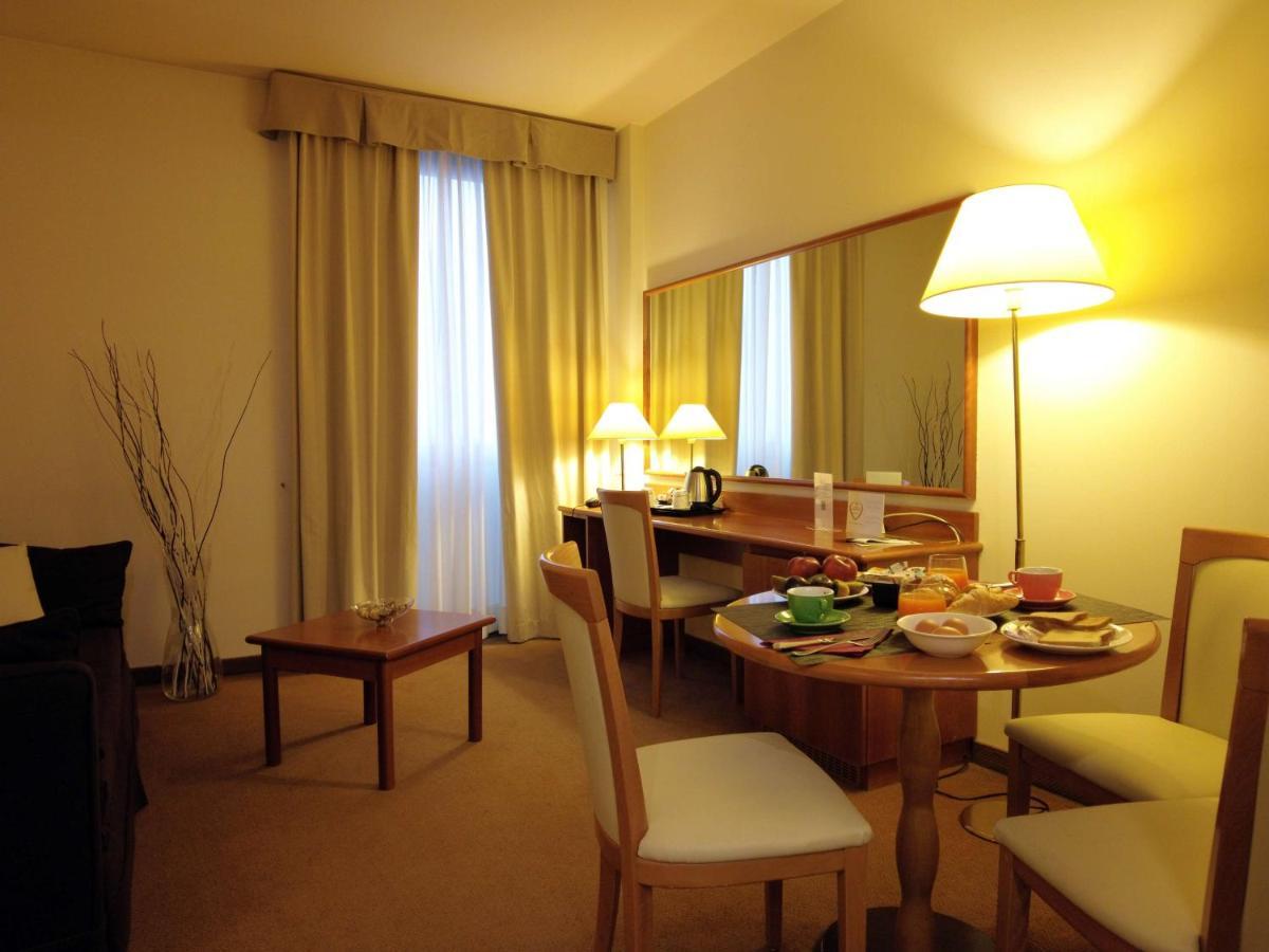 פיאצ'נצה Best Western Park Hotel מראה חיצוני תמונה