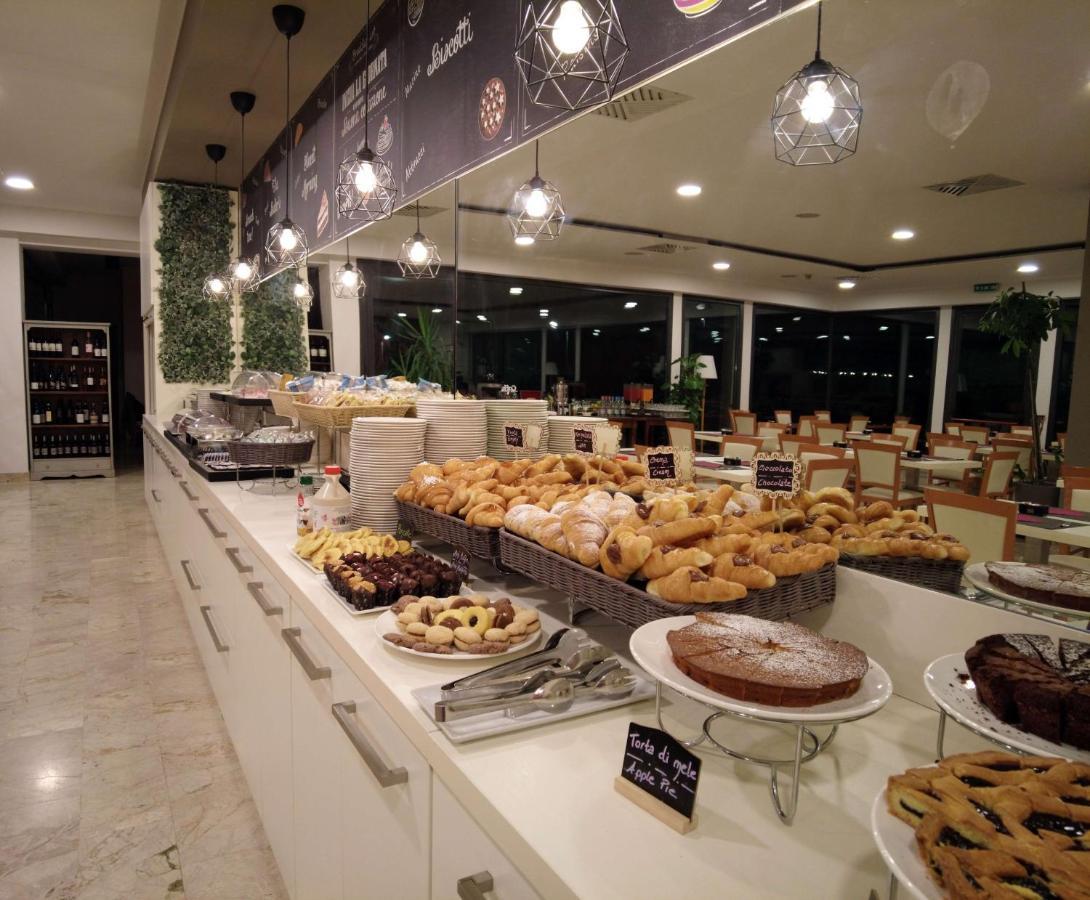 פיאצ'נצה Best Western Park Hotel מראה חיצוני תמונה