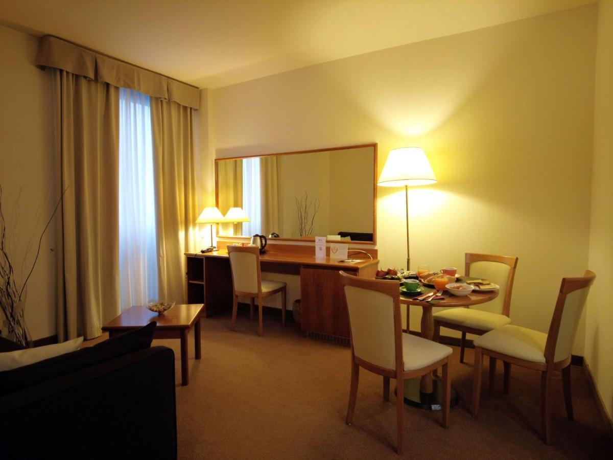 פיאצ'נצה Best Western Park Hotel מראה חיצוני תמונה