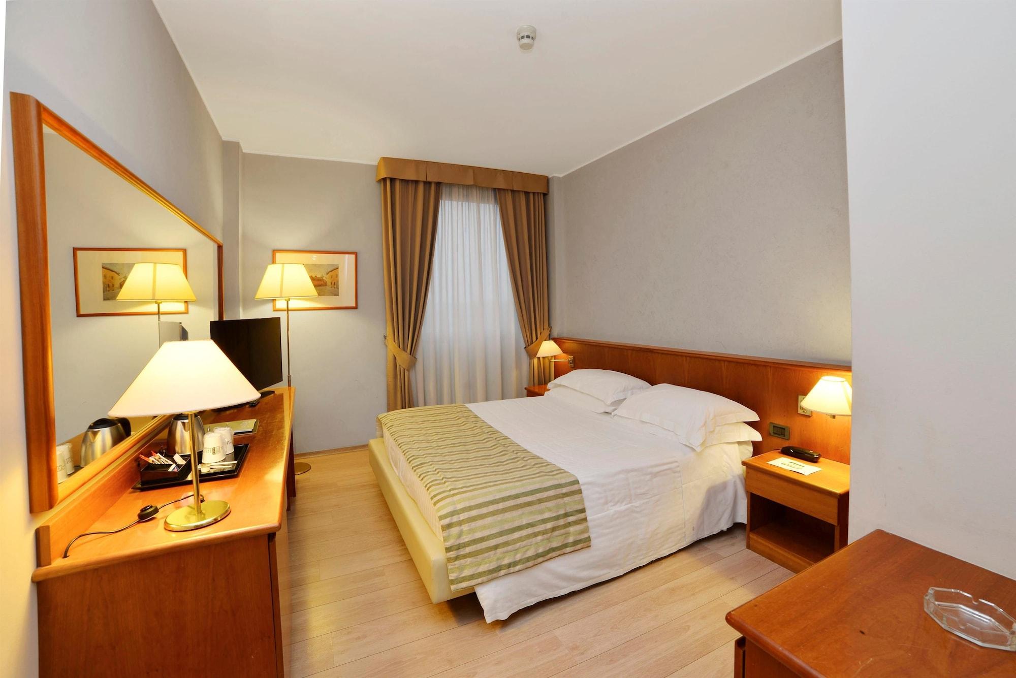 פיאצ'נצה Best Western Park Hotel מראה חיצוני תמונה